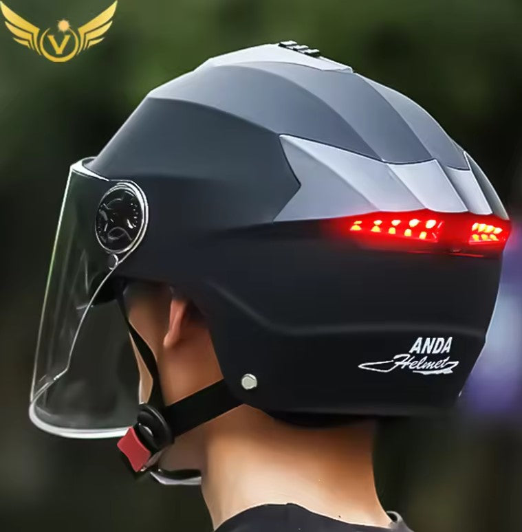 Bike Helmet AD818 with LED Light – Double Visor, Rechargeable, for Men & Women – Moped, Motorcycle, E-Scooter & E-Bike Compatible White