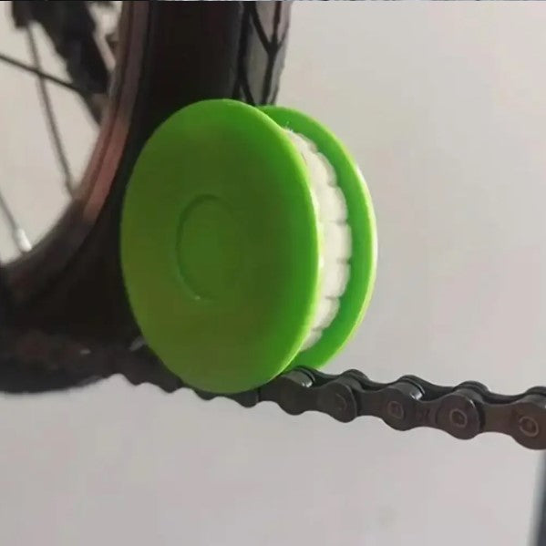 Bicycle Chain Lubricator Tool – Portable Oil Roller for Chain Cleaning & Maintenance – Bike Cycling Accessory